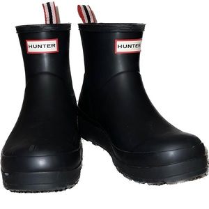 HUNTER RAIN BOOTS!! Only wore a couple of times! Great quality!